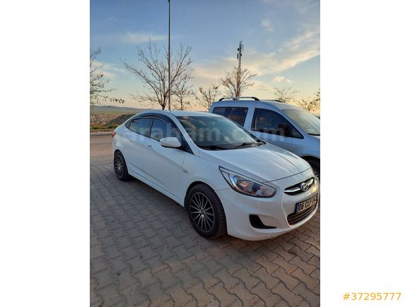 Sahibinden Hyundai Accent Blue 1.6 CRDI Biz 2015 Model