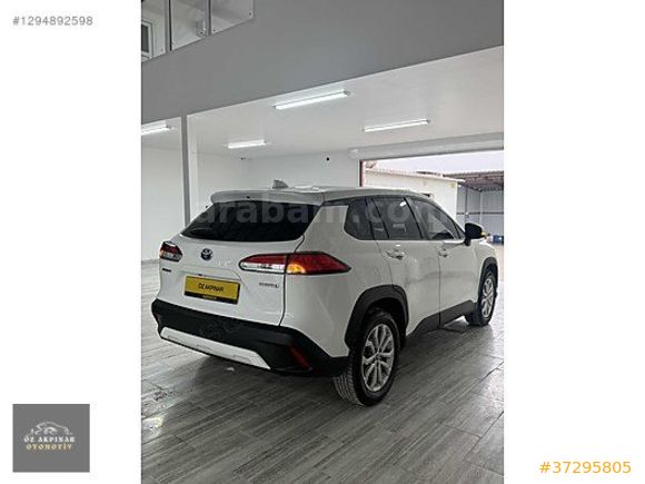 ÖZ AKPINAR OTOMOTİVDEN 1.8 HYBRID FLAME COROLLA CROSS