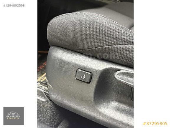 ÖZ AKPINAR OTOMOTİVDEN 1.8 HYBRID FLAME COROLLA CROSS