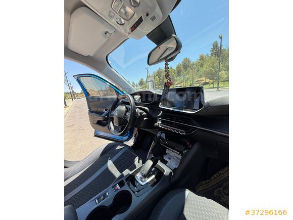 Sahibinden Peugeot 2008 1.2 PureTech Allure Dynamic 2020 Model