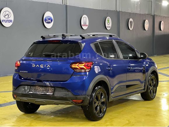 2025/DACİA STEPWAY/1.0 TCE OTOMATİK/EXTREME FULL+FULL