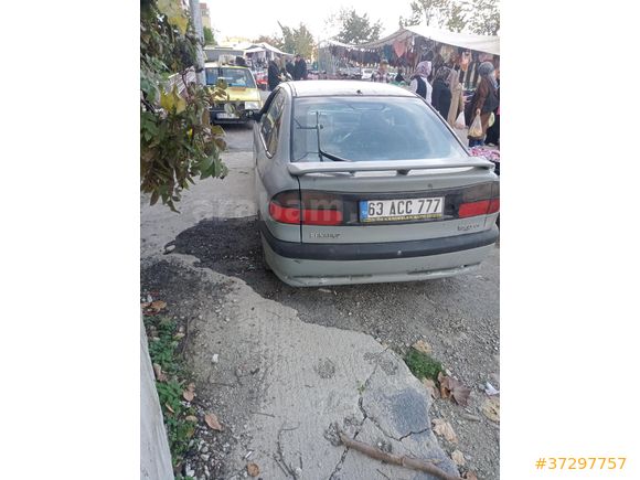 Sahibinden Renault Laguna 2.0 RXE 1998 Model