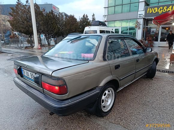 Sahibinden Toyota Corolla 1.6 XL 1991 Model  321.000 km Gri