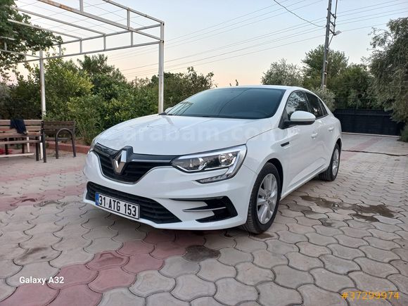Sahibinden Renault Megane 1.3 TCe Joy 2021 Model 