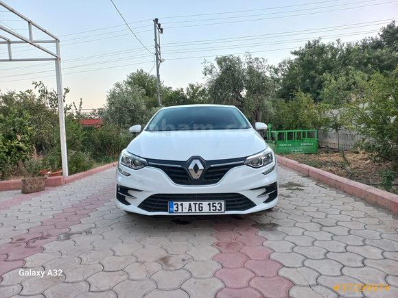 Sahibinden Renault Megane 1.3 TCe Joy 2021 Model 