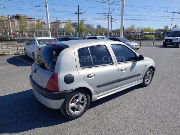 Sahibinden Renault Clio 1.6 RXT 2000 Model