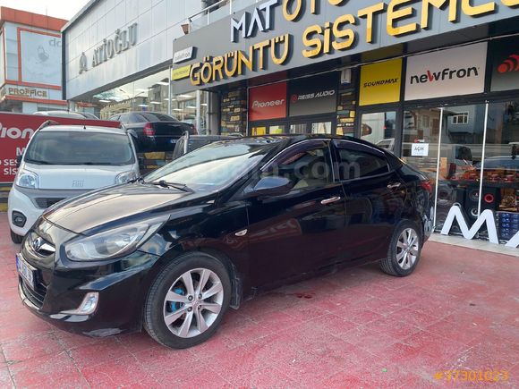 Sahibinden Hyundai Accent Blue 1.4 CVVT Mode Plus 2013 Model