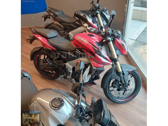 BAJAJ NS 400 Z 12 ay vade farksız taksit