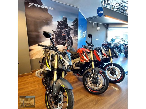 BAJAJ NS 400 Z 12 ay vade farksız taksit