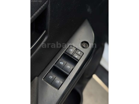 2015 MDL+TOYOTA+HILUX+4X2