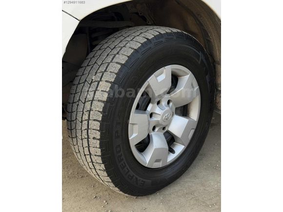 2015 MDL+TOYOTA+HILUX+4X2