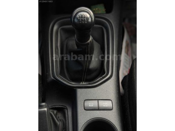 2015 MDL+TOYOTA+HILUX+4X2