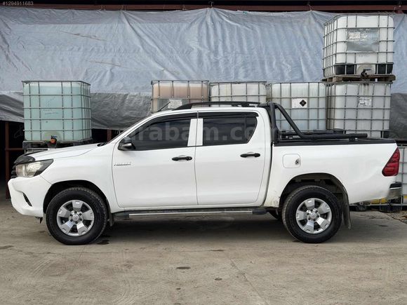 2015 MDL+TOYOTA+HILUX+4X2