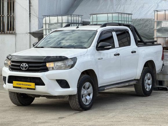 2015 MDL+TOYOTA+HILUX+4X2