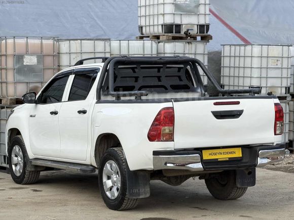 2015 MDL+TOYOTA+HILUX+4X2