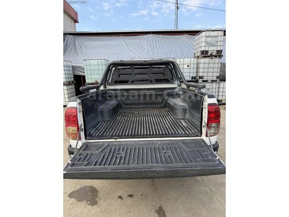 2015 MDL+TOYOTA+HILUX+4X2