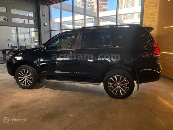 GRUP OTOMOBİL 2023 TOYOTA LAND CRUİSER PRADO 2.8 D4D BAYİ