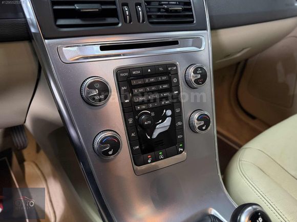 VOLVO XC60 ADVANCE DİRKSYN ISITMA GERİ GRŞ NAVİGASYON F1 HATASIZ