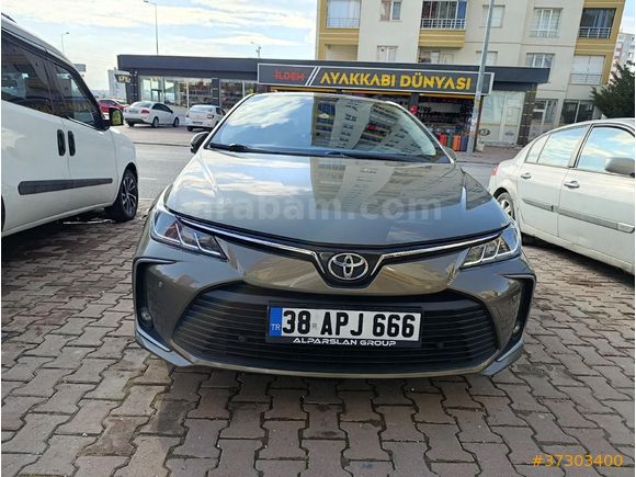 Sahibinden Toyota Corolla 1.5 Dream 2021 Model