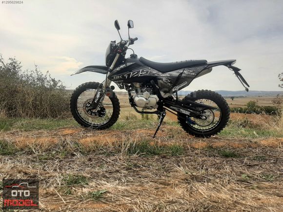 12 TAKSİT 125 cc CROSS SİYAH KUBA RACE PLAKALI RUHSATLI HAZIR