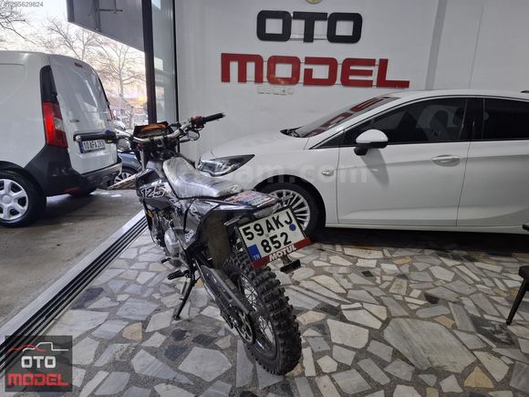 12 TAKSİT 125 cc CROSS SİYAH KUBA RACE PLAKALI RUHSATLI HAZIR