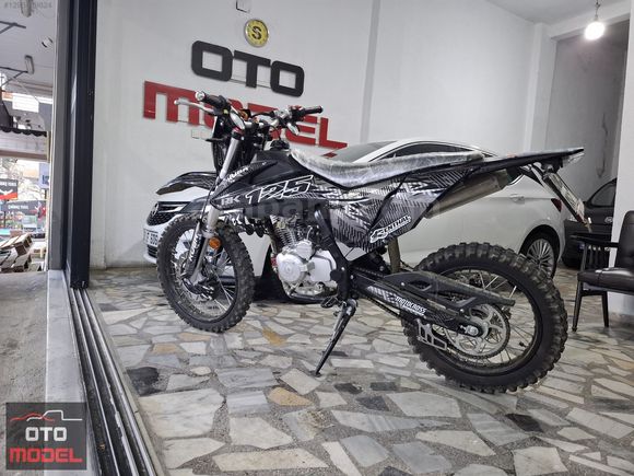 12 TAKSİT 125 cc CROSS SİYAH KUBA RACE PLAKALI RUHSATLI HAZIR