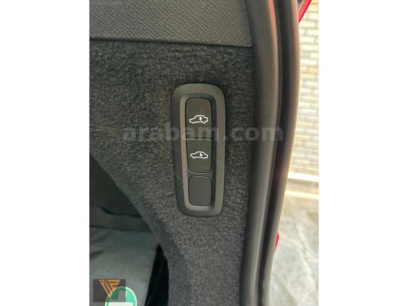 VOLVO XC90 2.0 B5 AWD İNSCRİPTİON 7 KOLTUK