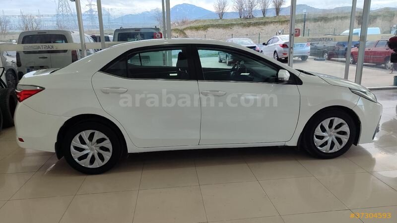 Galeriden Toyota Corolla 1.4 D-4D Advance 2017 Model Denizli 213.500 km Beyaz