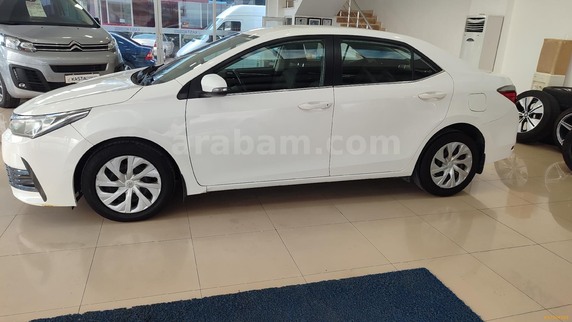 Galeriden Toyota Corolla 1.4 D-4D Advance 2017 Model Denizli 213.500 km Beyaz 4