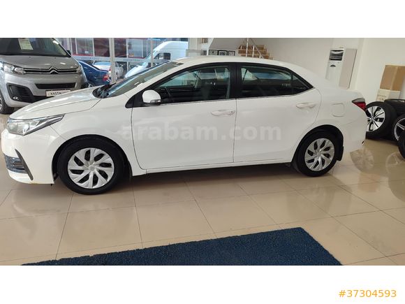 Toyota Corolla 1.4 D-4D Advance OTM.2017 MODEL DEĞİŞENSİZ !!!!!!