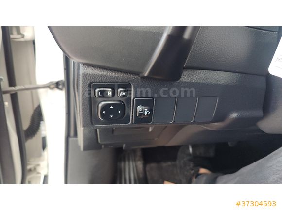 Toyota Corolla 1.4 D-4D Advance OTM.2017 MODEL DEĞİŞENSİZ !!!!!!