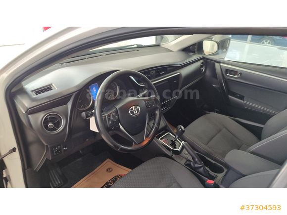 Toyota Corolla 1.4 D-4D Advance OTM.2017 MODEL DEĞİŞENSİZ !!!!!!