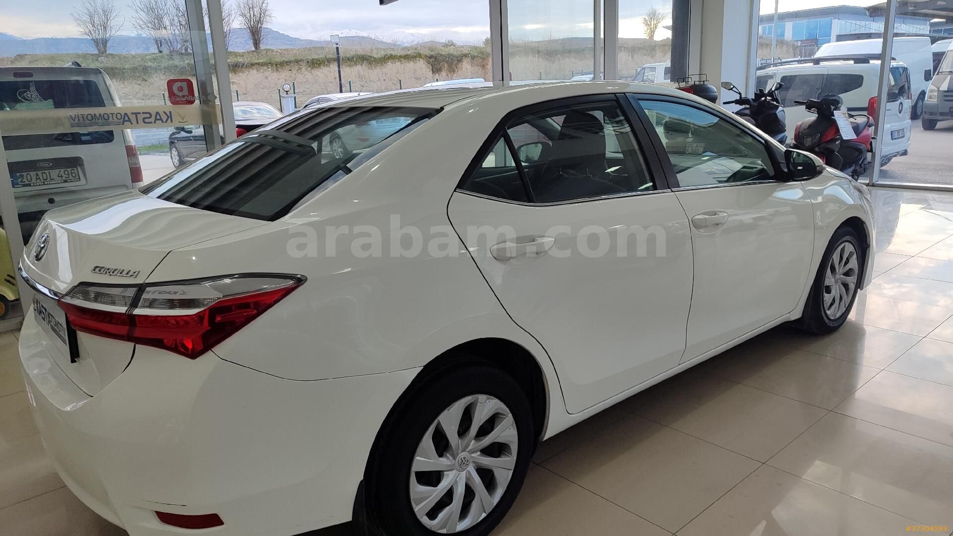 Galeriden Toyota Corolla 1.4 D-4D Advance 2017 Model Denizli 213.500 km Beyaz 7