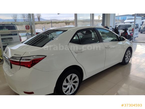 Toyota Corolla 1.4 D-4D Advance OTM.2017 MODEL DEĞİŞENSİZ !!!!!!
