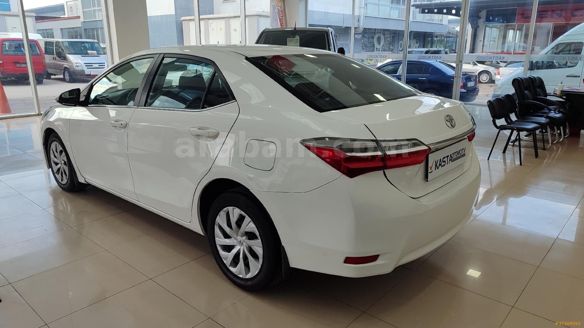 Galeriden Toyota Corolla 1.4 D-4D Advance 2017 Model Denizli 213.500 km Beyaz 5