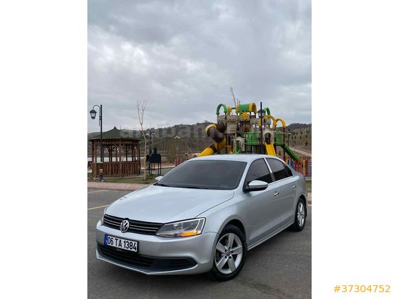 Hatasız Boyasız Sahibinden Volkswagen Jetta 1.6 TDi 2012 Model 