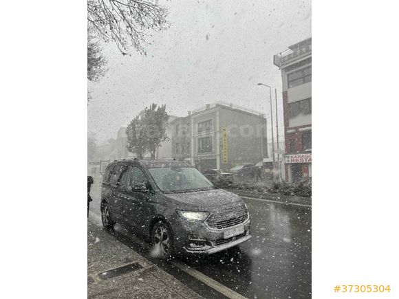 Sahibinden Ford Tourneo Connect 2.0 EcoBlue Active 2024 Model 