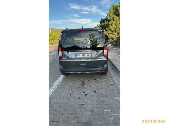 Sahibinden Ford Tourneo Connect 2.0 EcoBlue Active 2024 Model 
