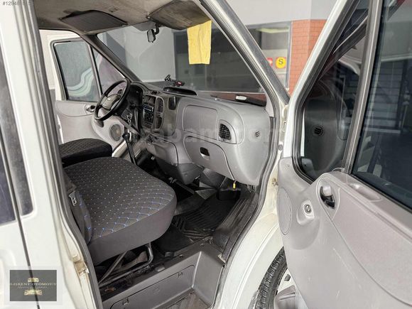 BAŞKENT'DEN KISA ŞASİ 125 330S JOURNEY 2006 FORD TRANSİT.