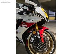 YAMAHA R1 60 yıl SINIRLI SERİ HATASİZ