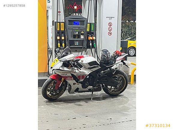 YAMAHA R1 60 yıl SINIRLI SERİ HATASİZ