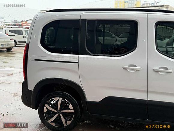 ÇİFTLİK AUTO'DAN HATASIZ BOYASIZ 22.000KM