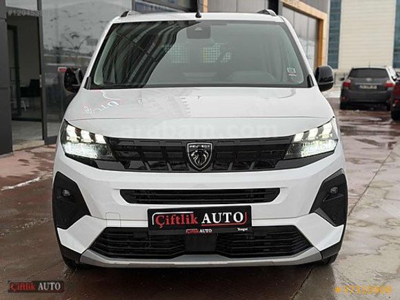 ÇİFTLİK AUTO'DAN HATASIZ BOYASIZ 22.000KM