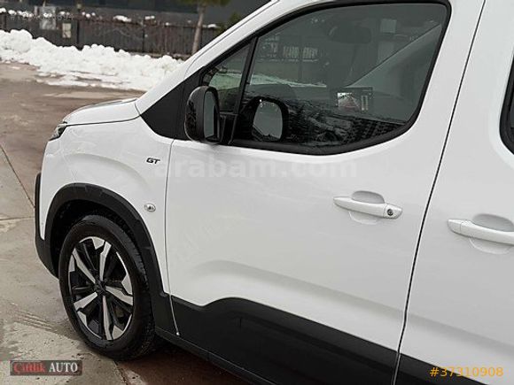 ÇİFTLİK AUTO'DAN HATASIZ BOYASIZ 22.000KM