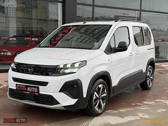 ÇİFTLİK AUTO'DAN HATASIZ BOYASIZ 22.000KM