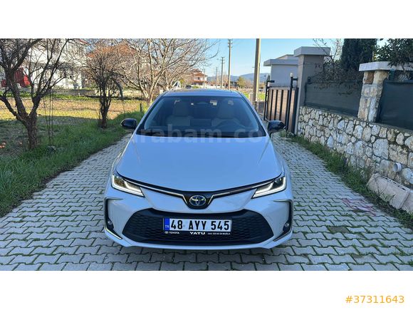Sahibinden Toyota Corolla 1.8 Hybrid Flame X-Pack 2025 Model 