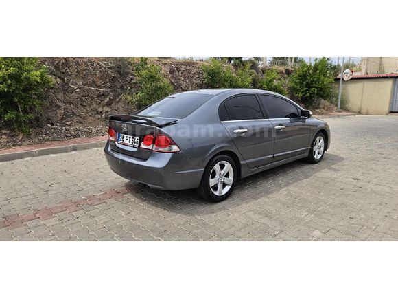 HONDA CİVİC 1.6 ELEGANCE 2010 MODEL OTOMATİK SANRUFLU