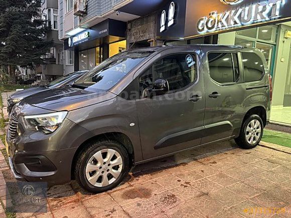 2021 MODEL OPEL COMBO ULTİMATE DEĞİŞENSİZ CAM TAVANLI 131.000 KM