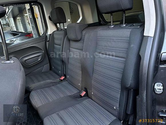 2021 MODEL OPEL COMBO ULTİMATE DEĞİŞENSİZ CAM TAVANLI 131.000 KM