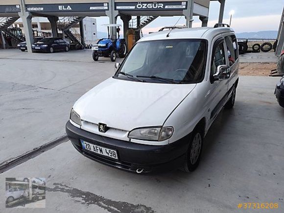 Otomobil Ruhsatlı 2 senelik vize pejo Partner çift sürgü kapı